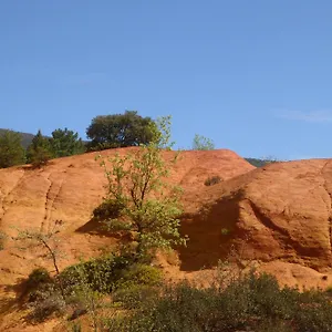 https://cabane-perche-dans-les-arbres.fr-provencehotel.com